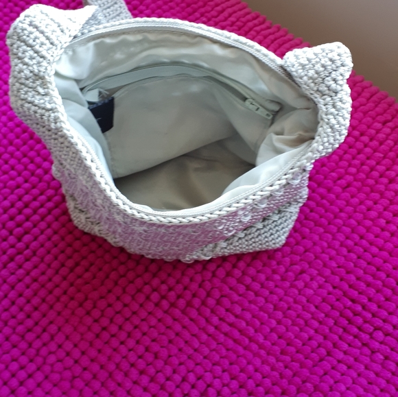 Small hand bag - Picture 1 of 3